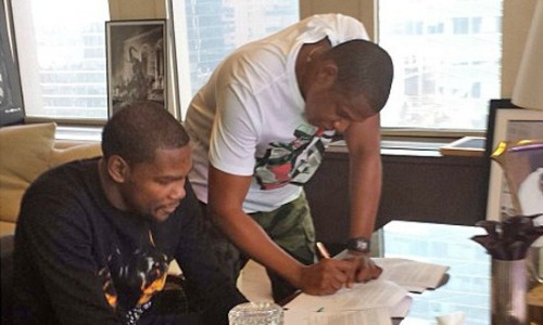 Remember When Fans Thought Jay-Z Might Influenced Kevin Durant to Leave OKC?